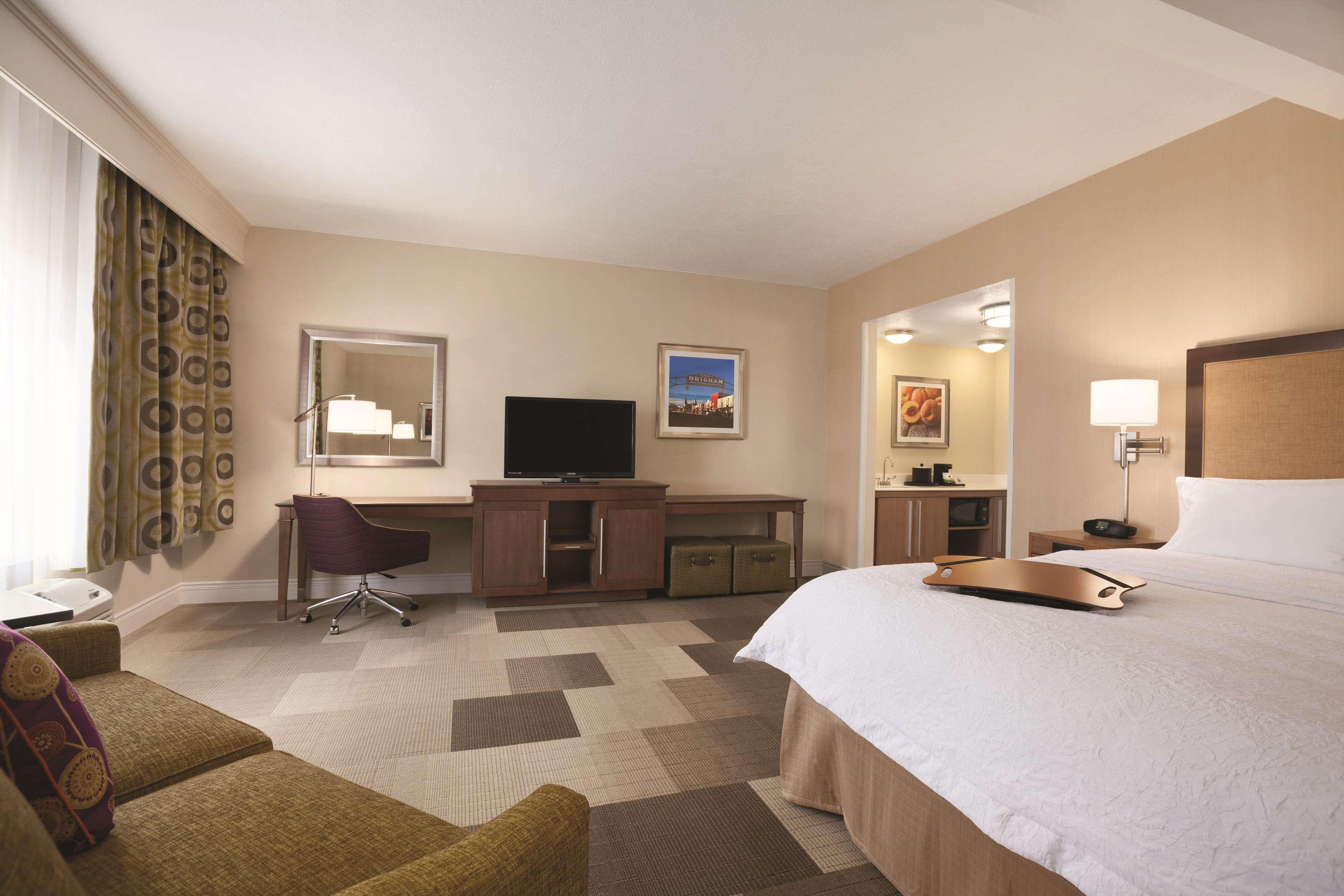 Hampton Inn בריגהאם סיטי מראה חיצוני תמונה