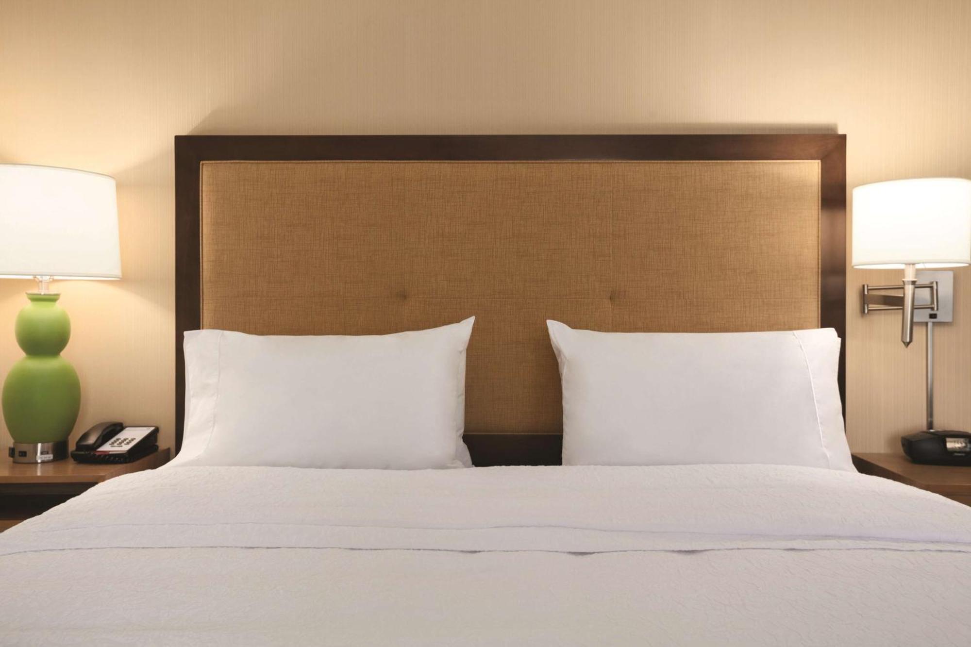 Hampton Inn בריגהאם סיטי מראה חיצוני תמונה