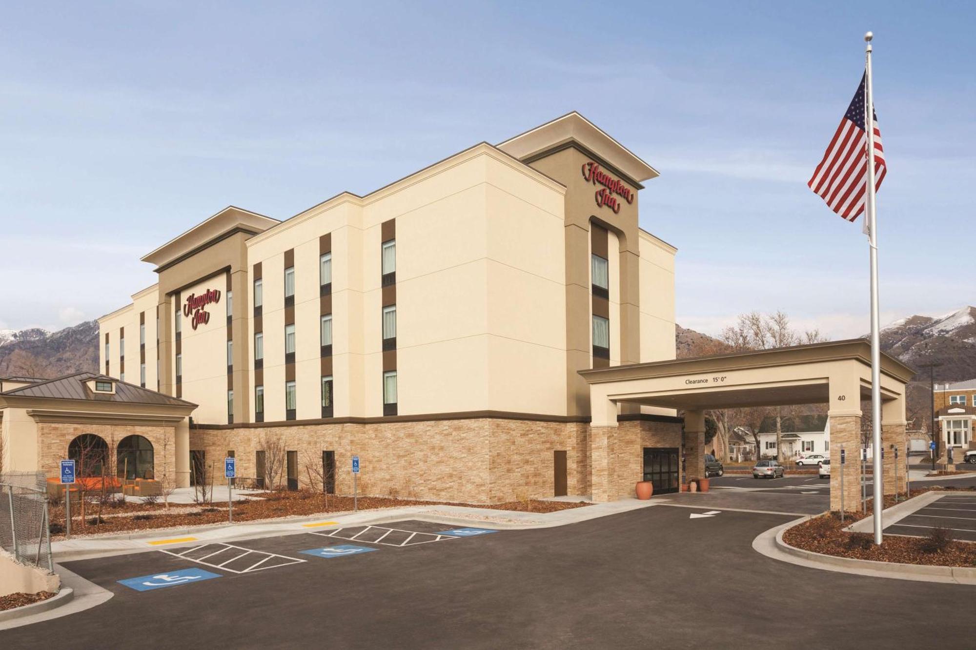 Hampton Inn בריגהאם סיטי מראה חיצוני תמונה